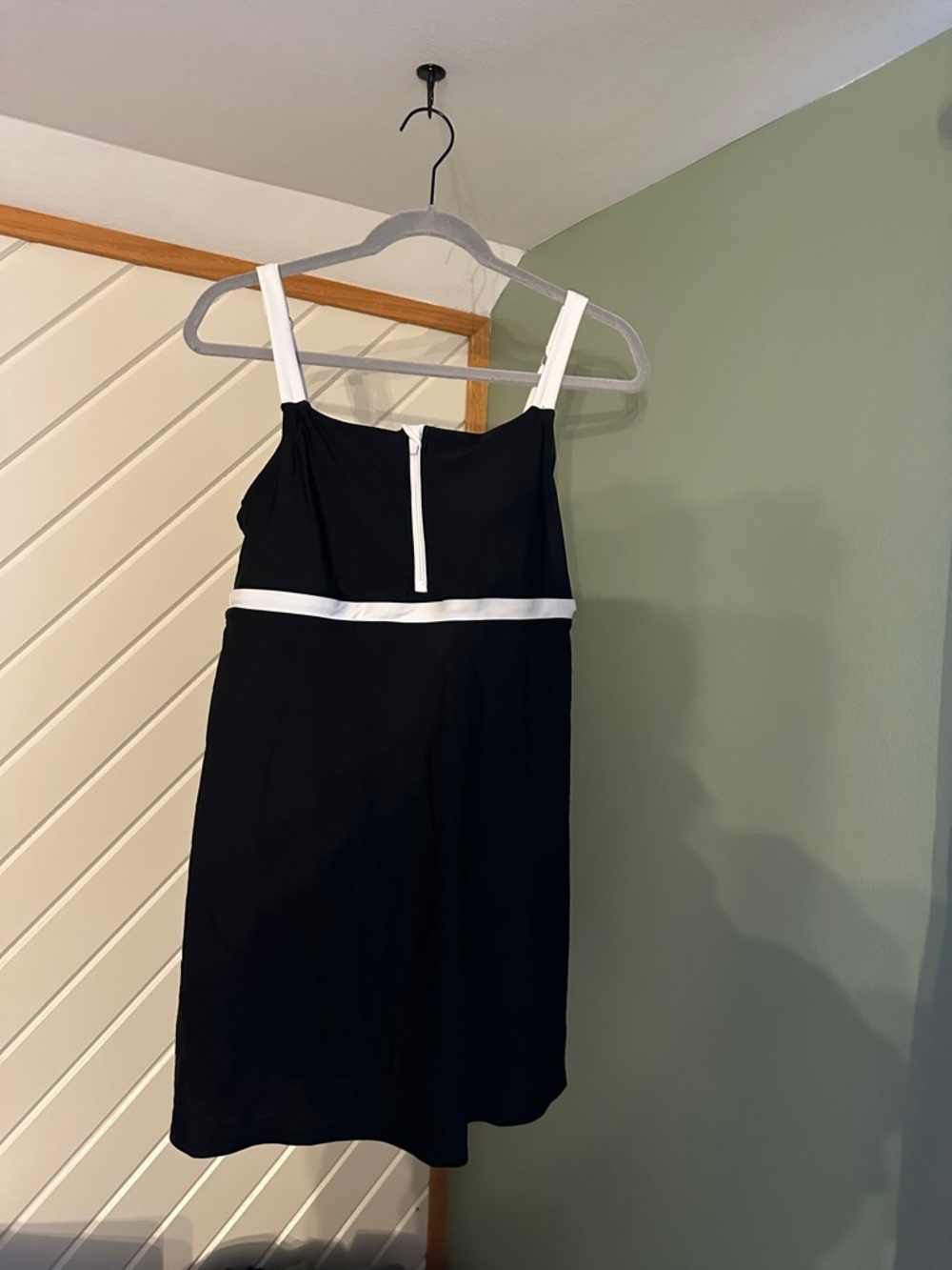 Black and White Strappy dress style swimsuit. NWOT. Size medium